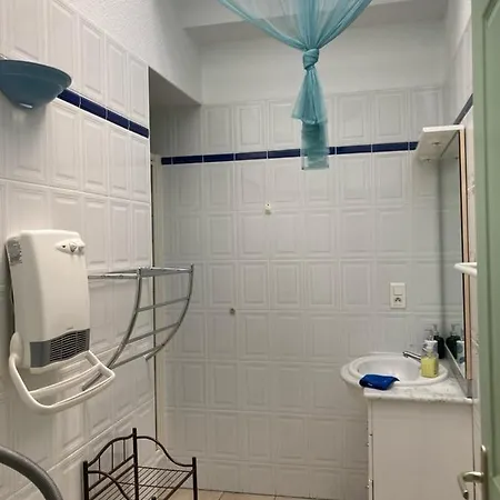 Les Pieds Dand L'eau Apartment